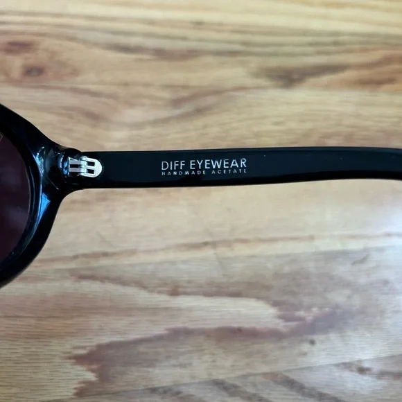 Diff Eyewear Dime Polarized Sunglasses - Picture 5 of 12